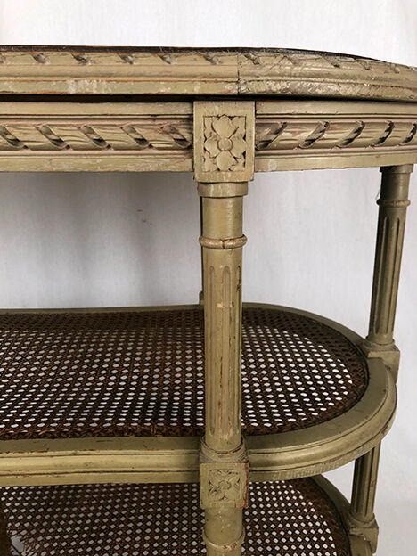 Desserte de style Louis XVI en bois laqué gris/vert, vers 1900