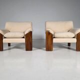Mid-century walnut "Sapporo" armchairs by Mario Marenco for Mobil Girgi, 1970.