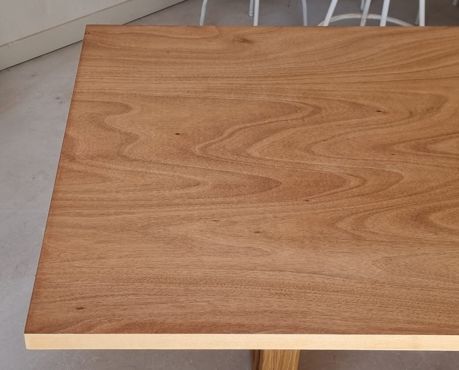 Table à manger Tjalfe