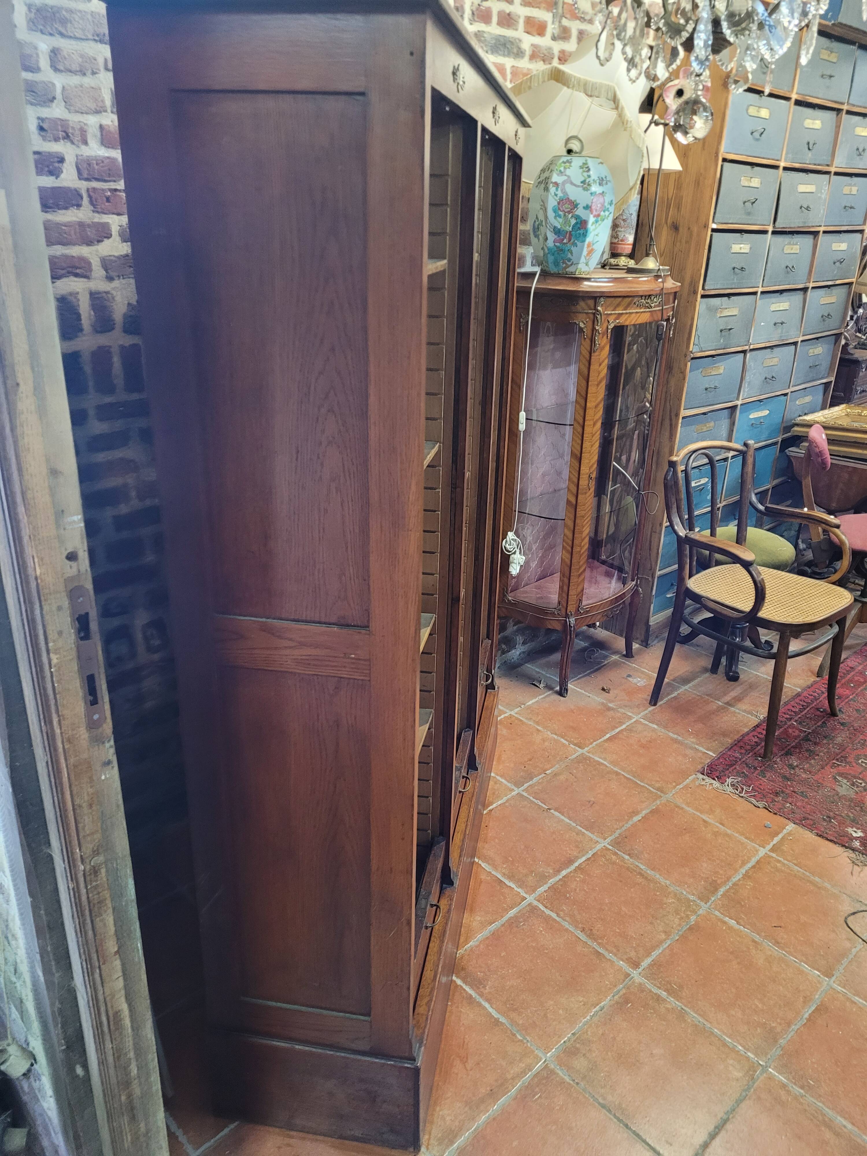 Old oak triple curtain binder