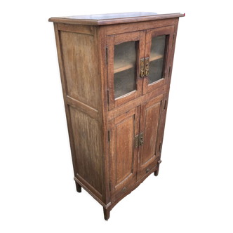Piece of furniture at support height