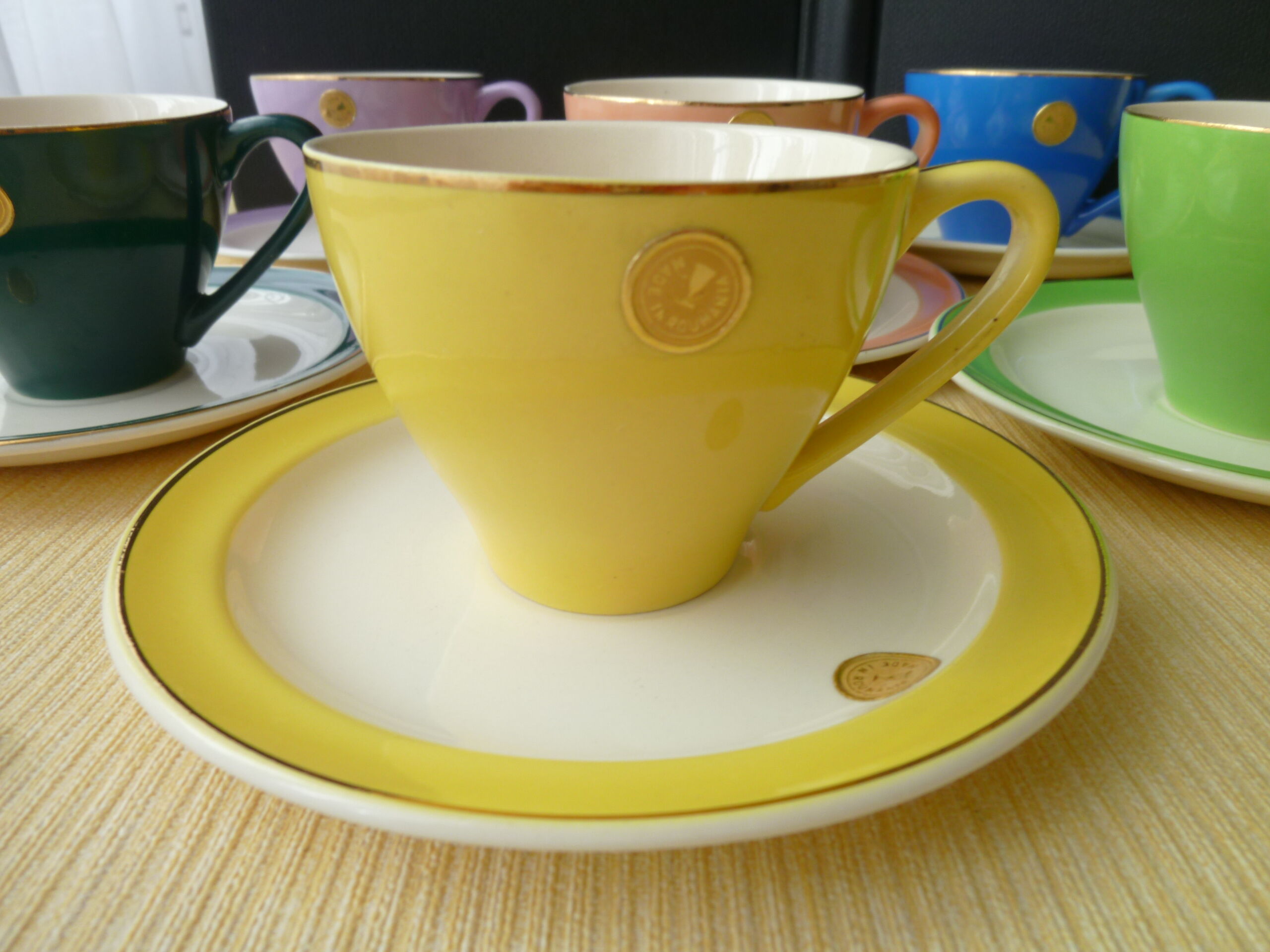 Set of 6 vintage coffee cups in faïence Romanian manufacturing