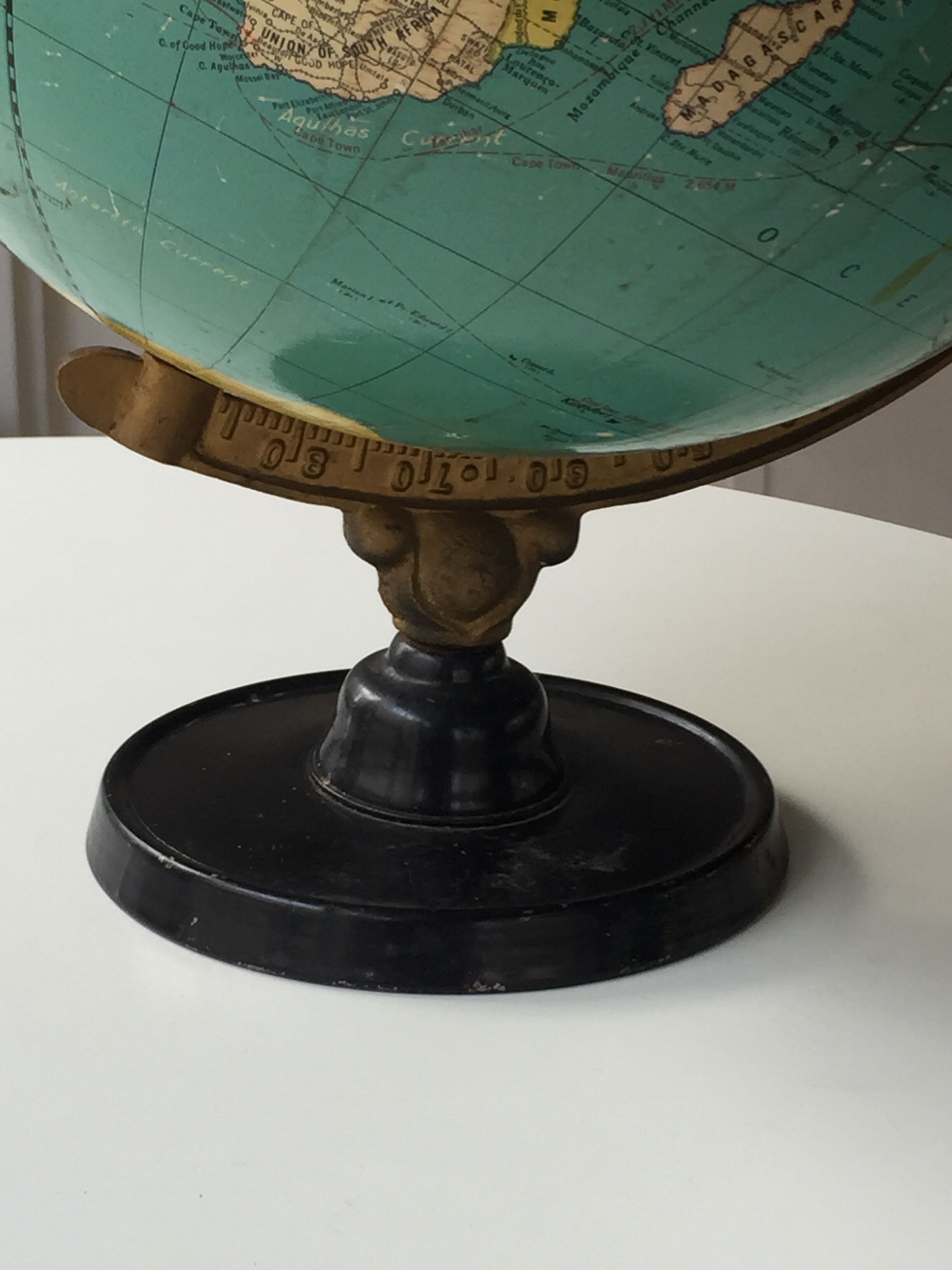 Ancien globe terrestre US années 50