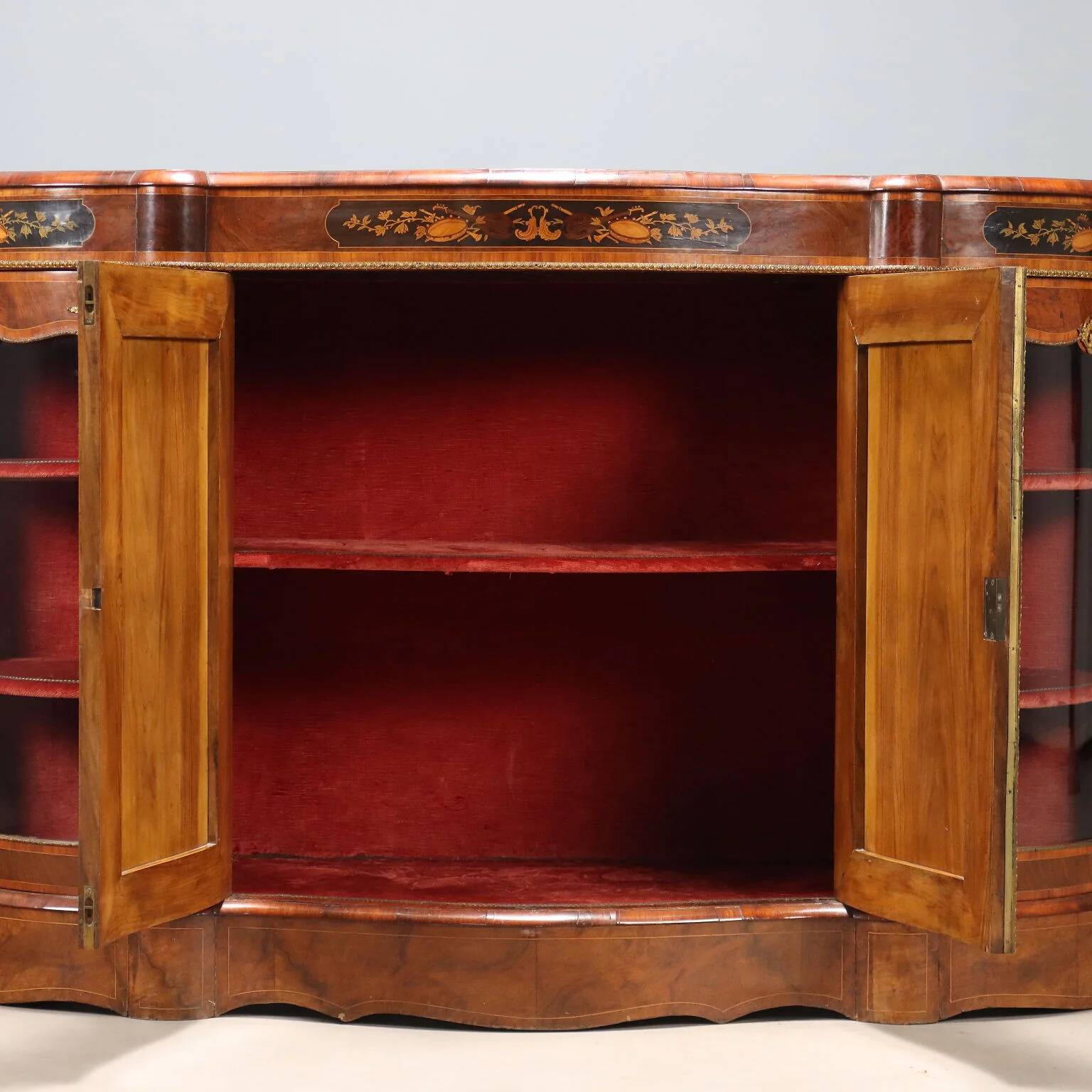 Antique cabinet in various types of wood, United Kingdom, 19th century.