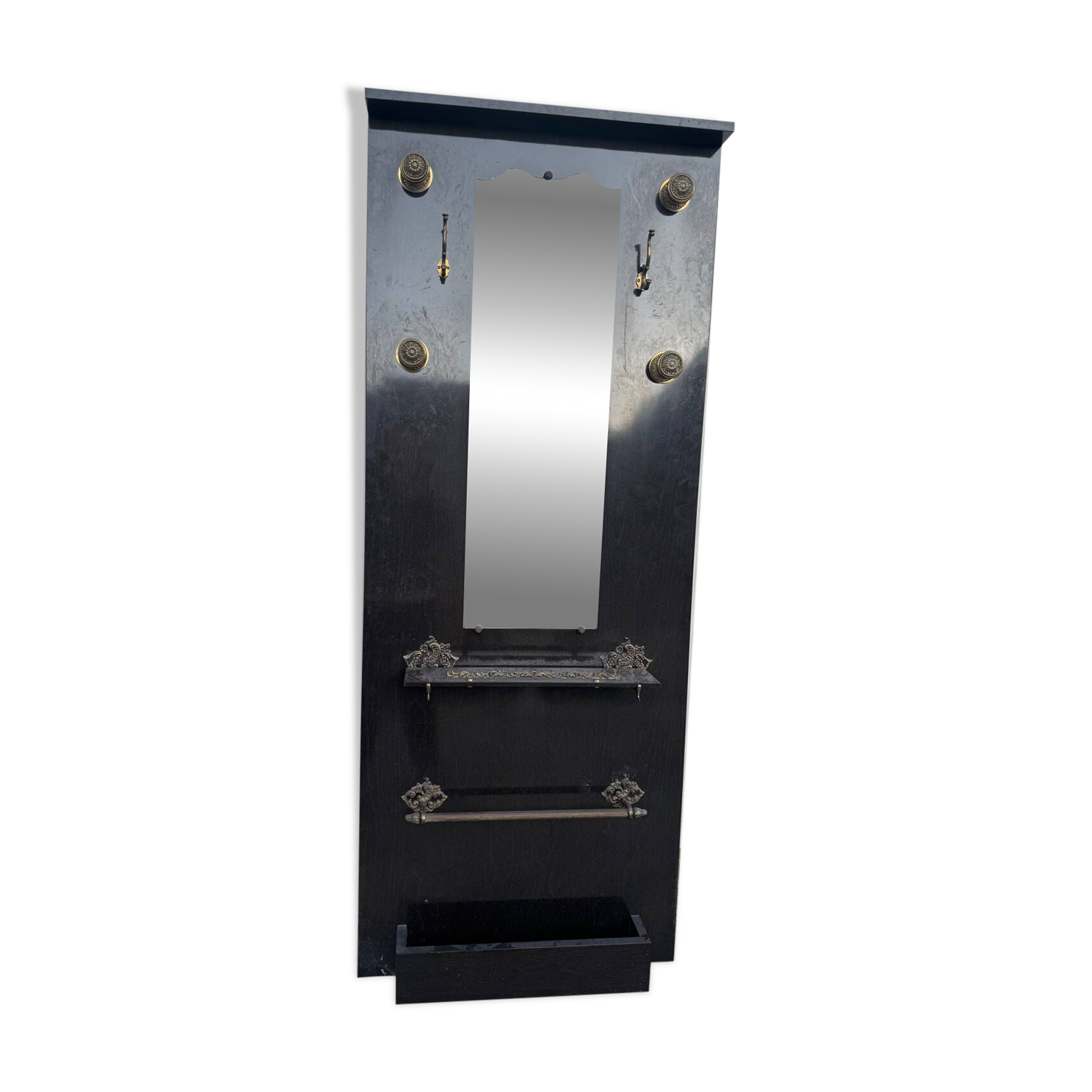 Entrance wardrobe brass handles