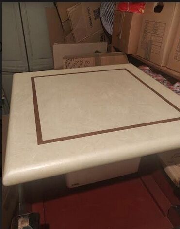 8 Assiettes en Carton Blanches Liseré Doré