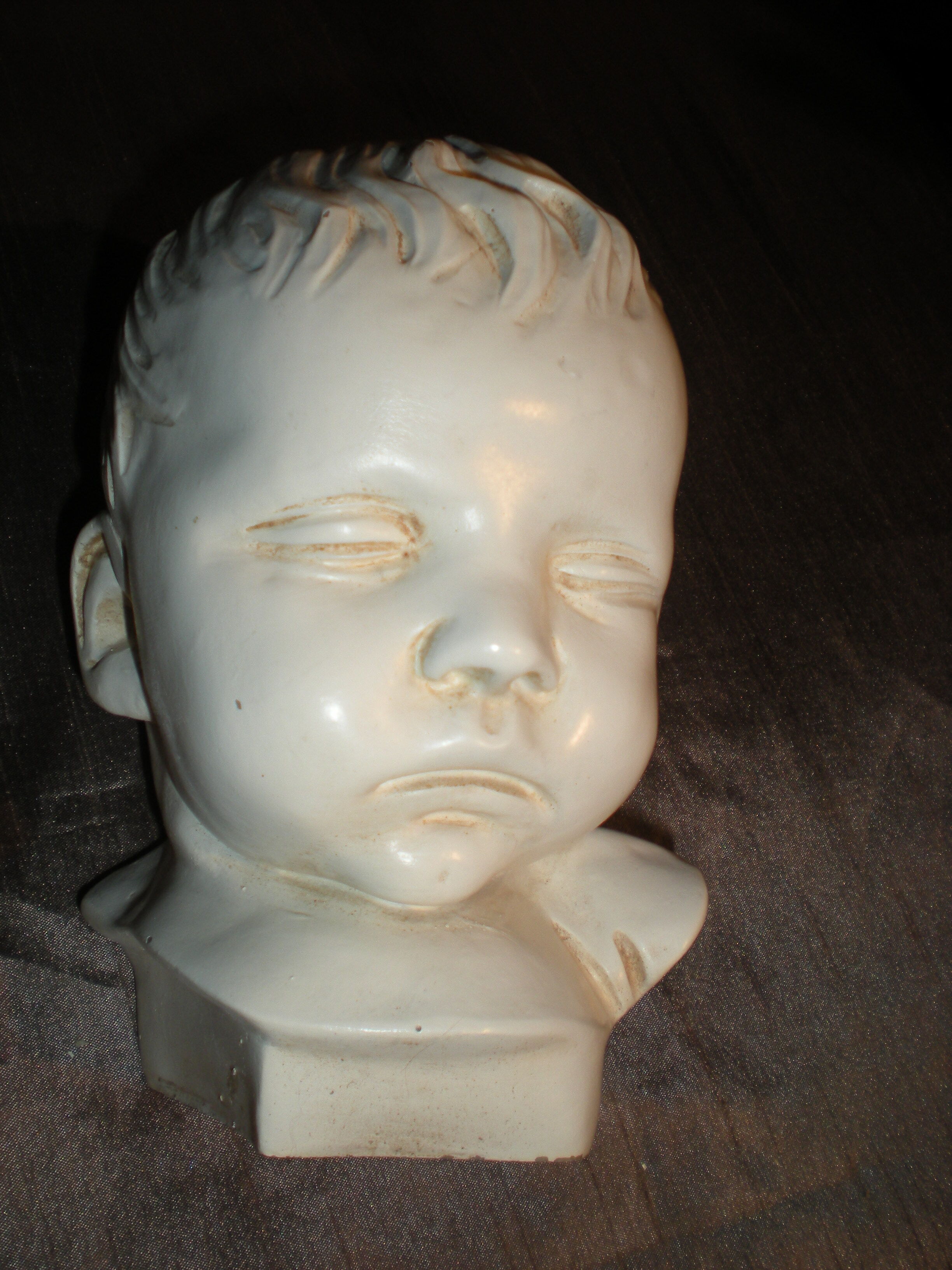 Child bust by Paridon