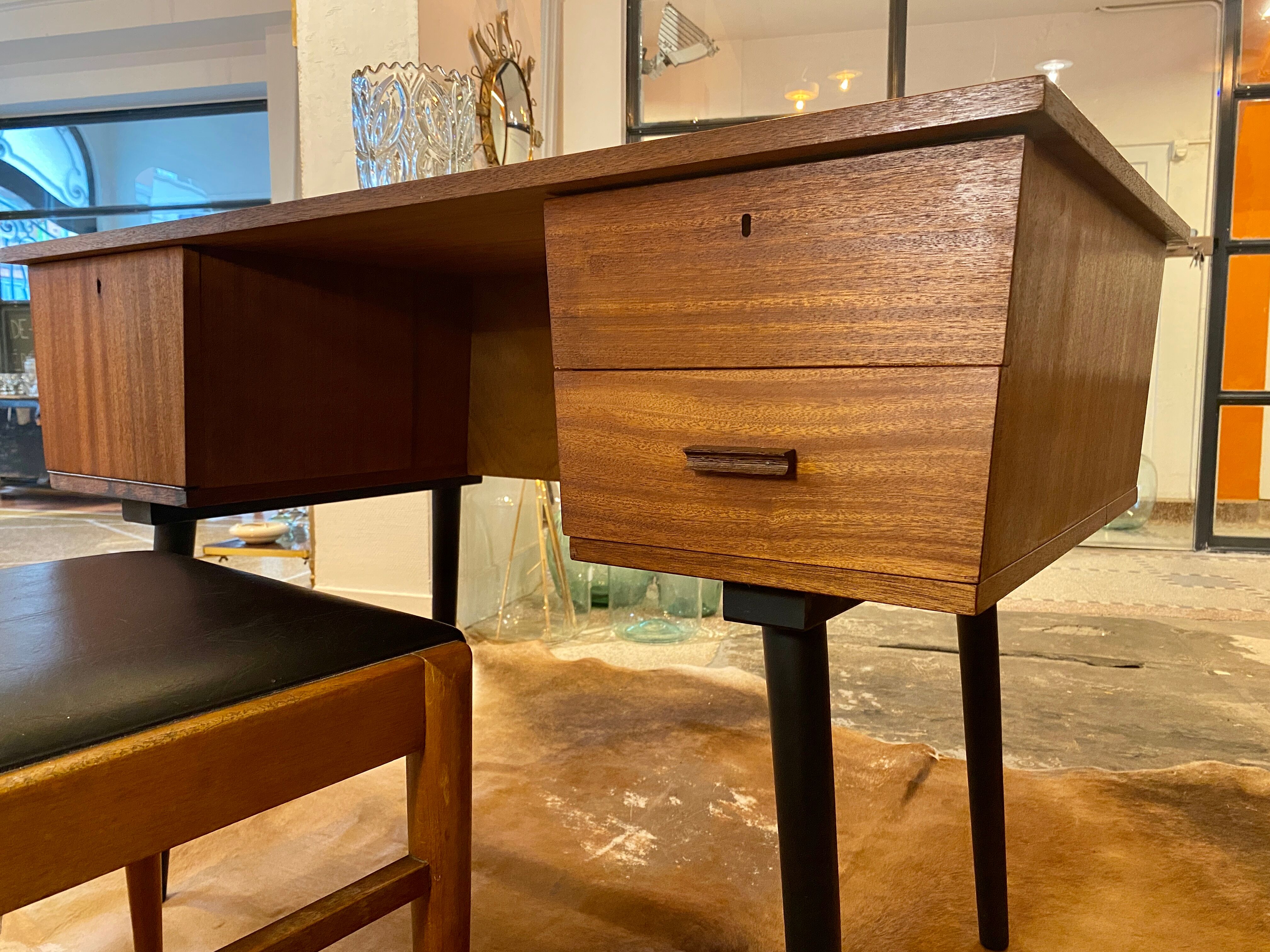 Scandinavian office 1960 two sides