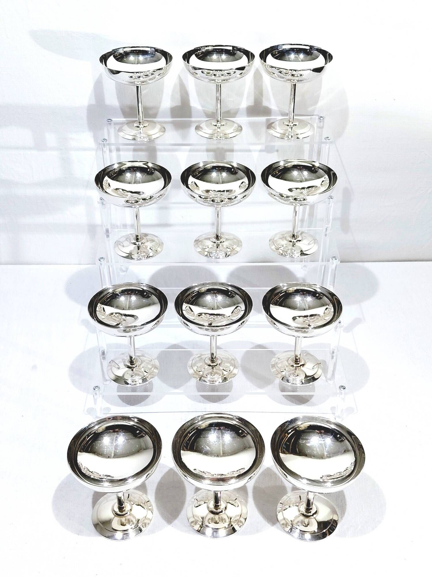 Christofle and Lino Sabattini - 12 Silver-Plated Metal Bowls
