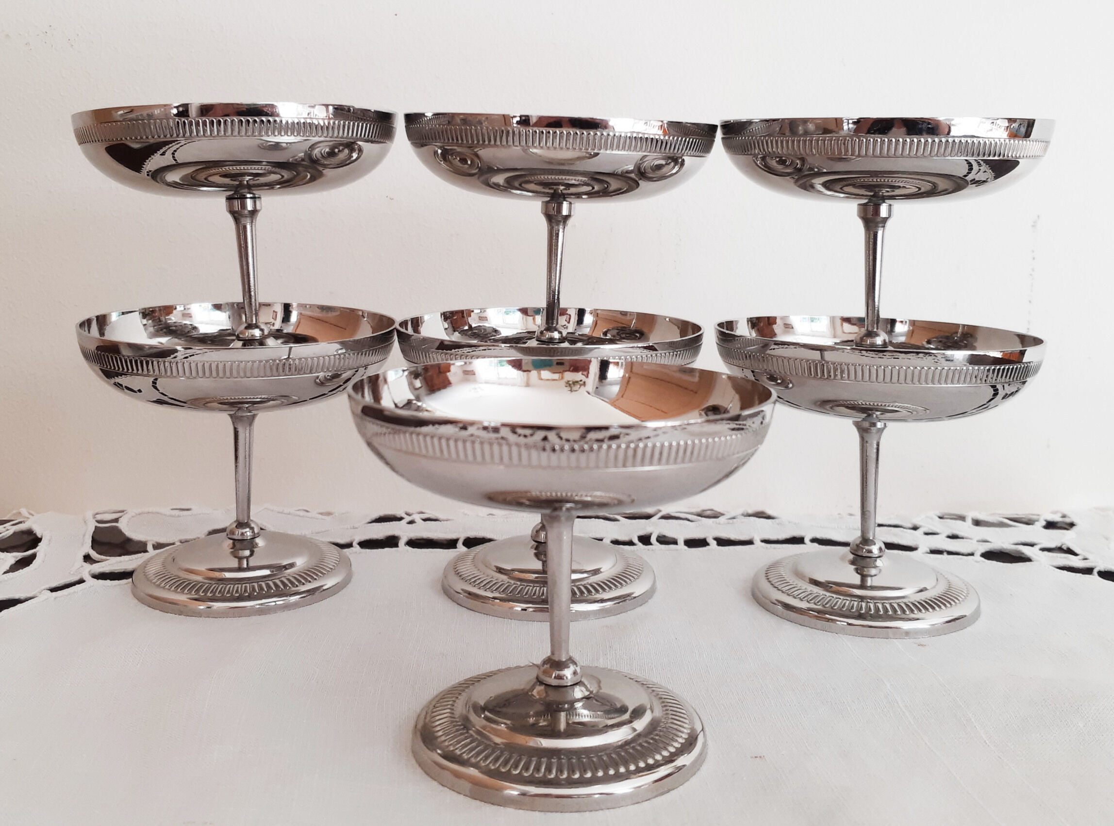 Coupes à glace ou sorbet sur pied , vintage , en inox , années 70 , made in France