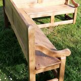 Corner bench