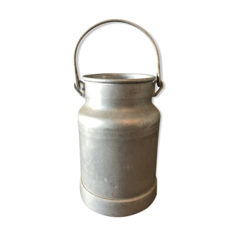 Zinc milk pot