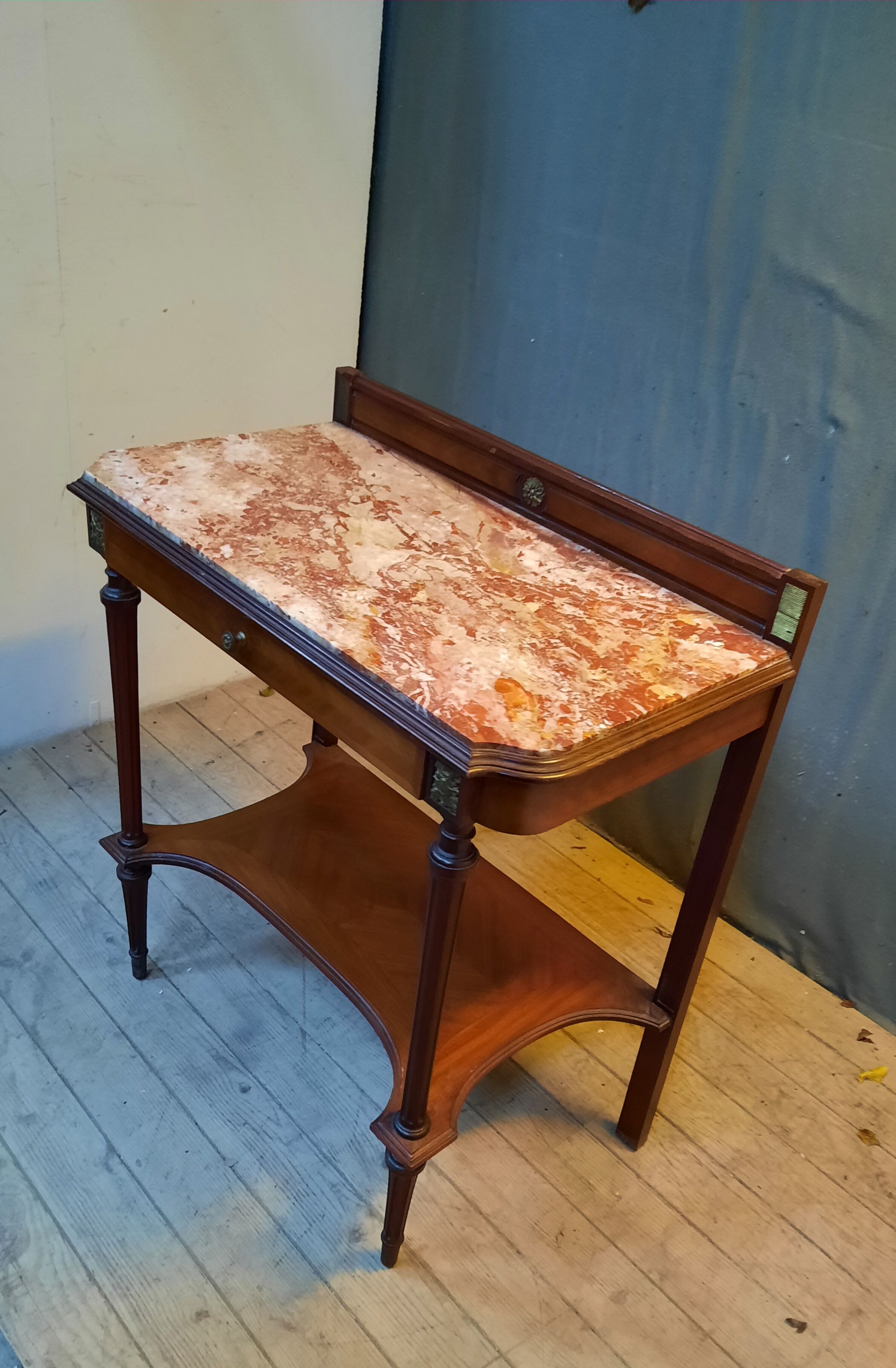 Console style Louis XVI