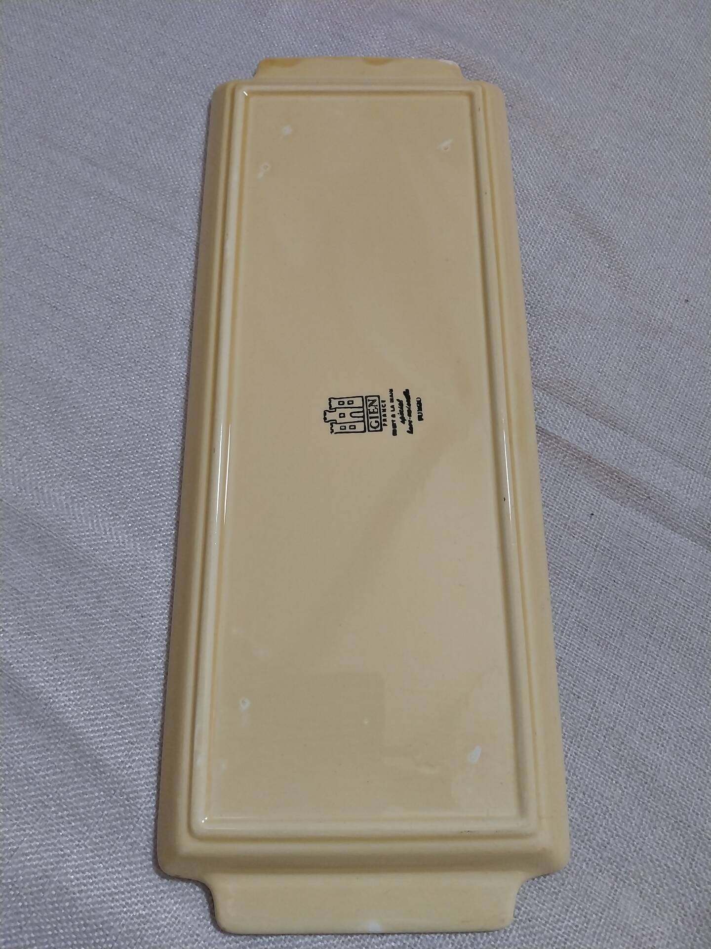 Cake tin