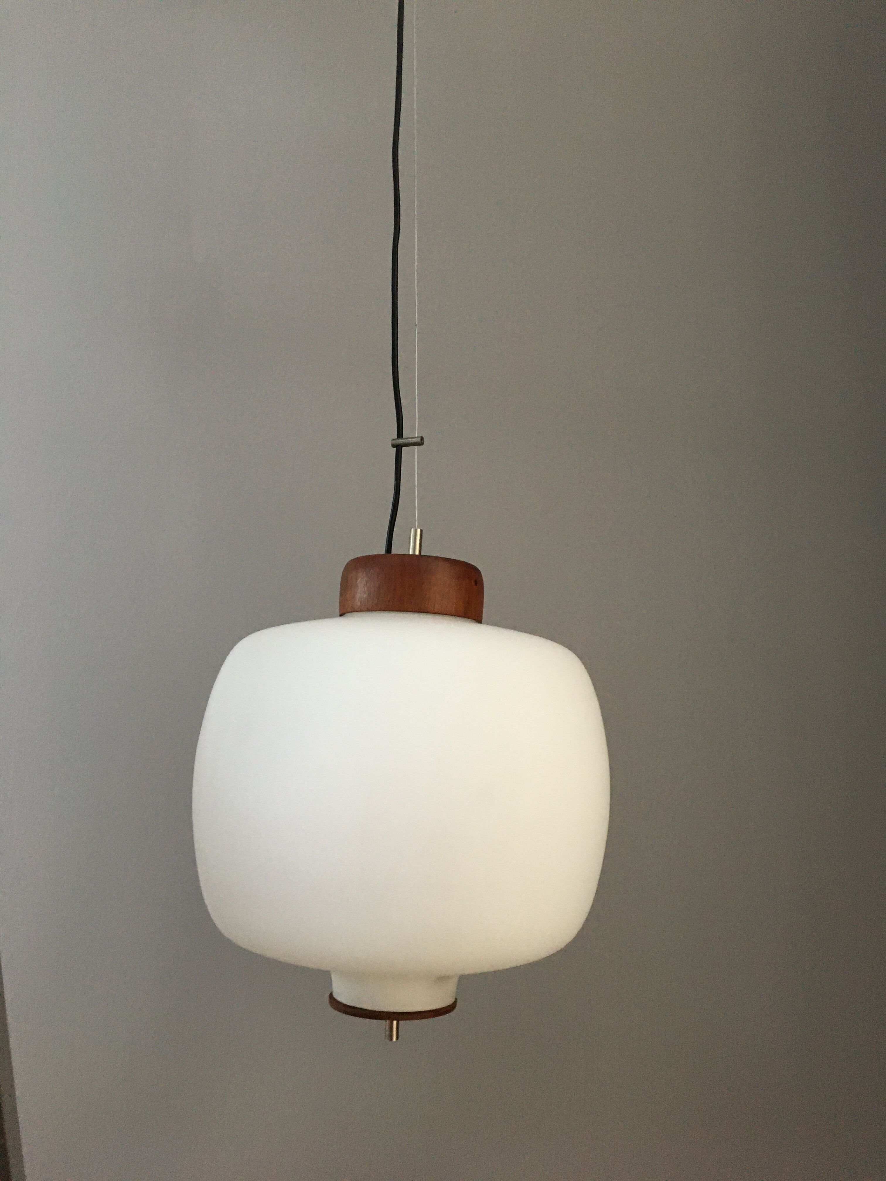Suspension Reggiani opaline and teak
