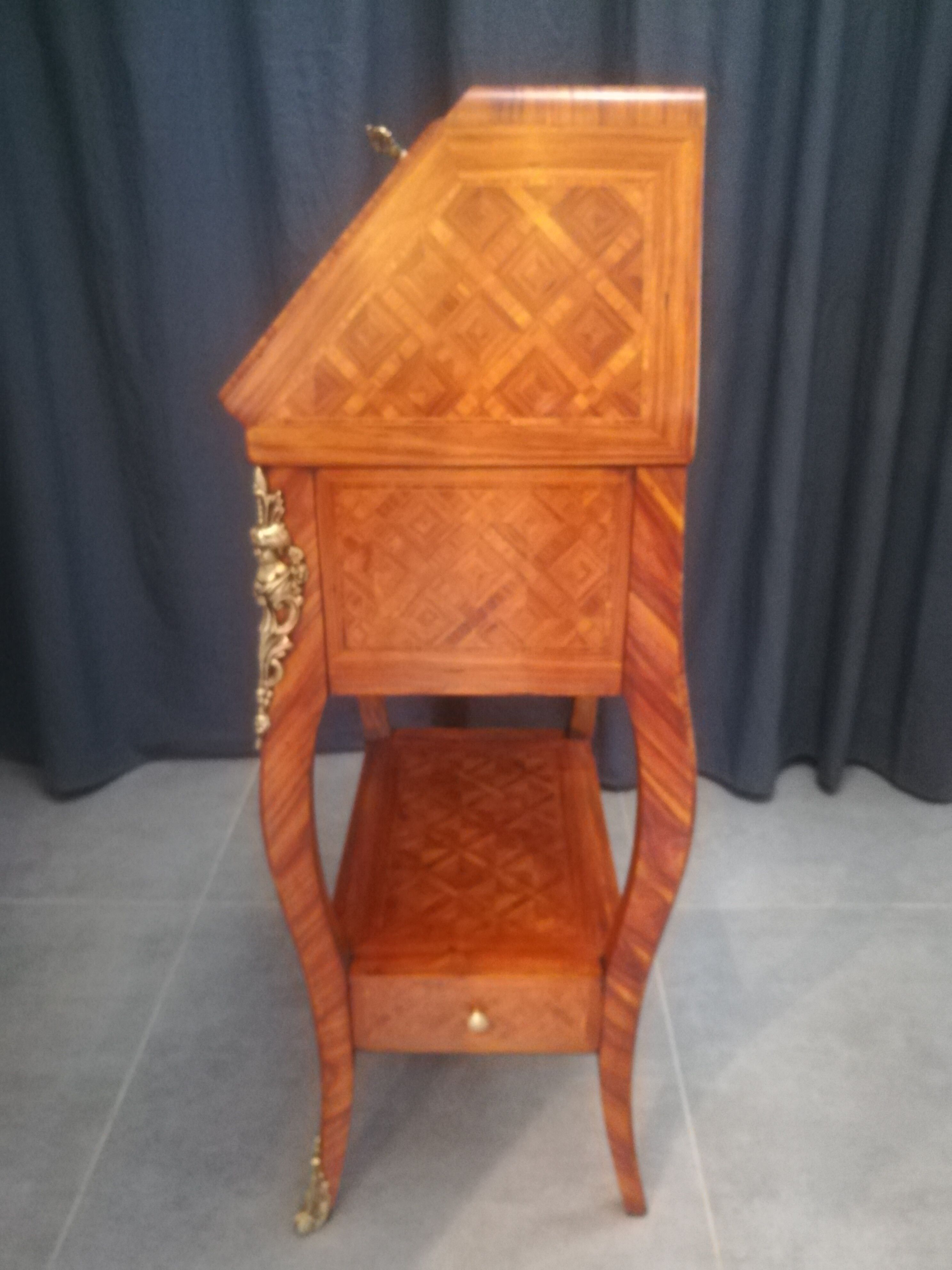 Lady's secretary in marquetry