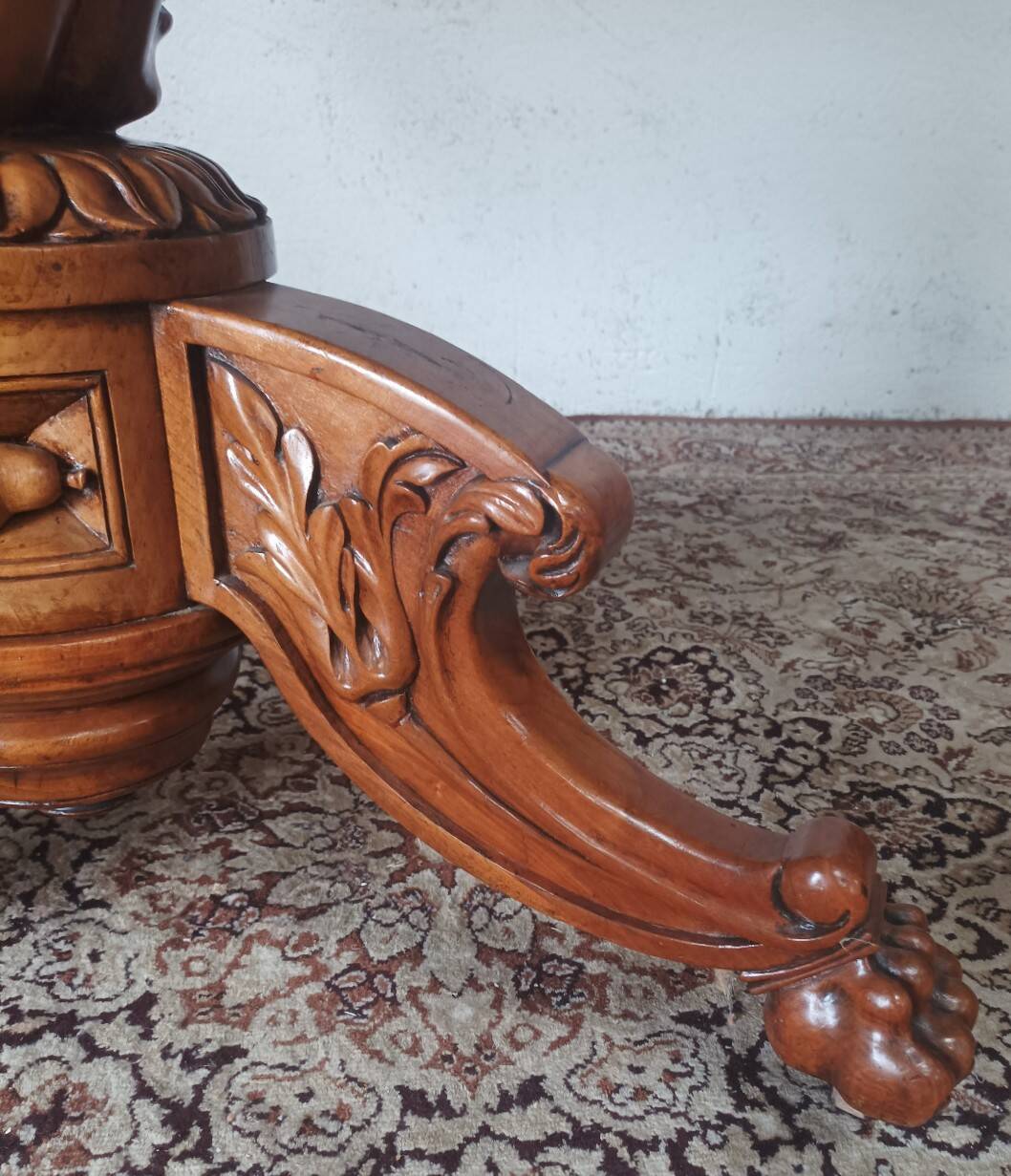 Napoleon III octagonal centre table in marquetry walnut.