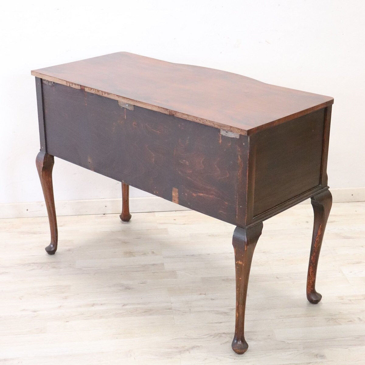 Writing Desk In Walnut Veneer, Early 20th Century