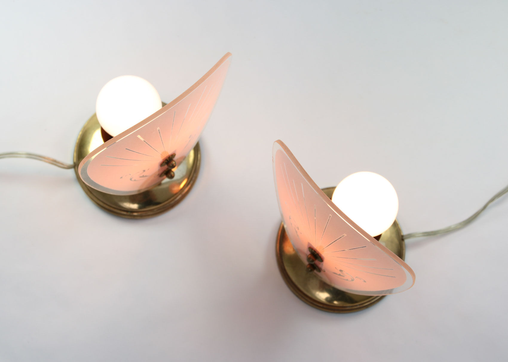 Set of 2 mid-century pink glass table lamps, 1950s