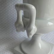 Ancien Vase Médicis en porcelaine blanche – style néoclassique –XIXᵉ