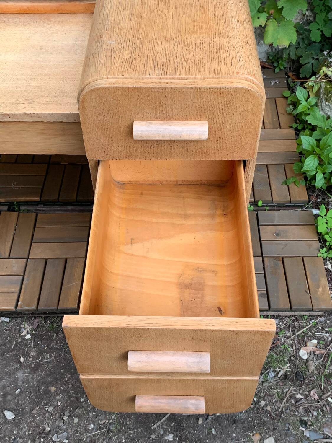 Art Deco dressing table in raw oak produced by Tatra Nabytok Czechoslovakia 1950