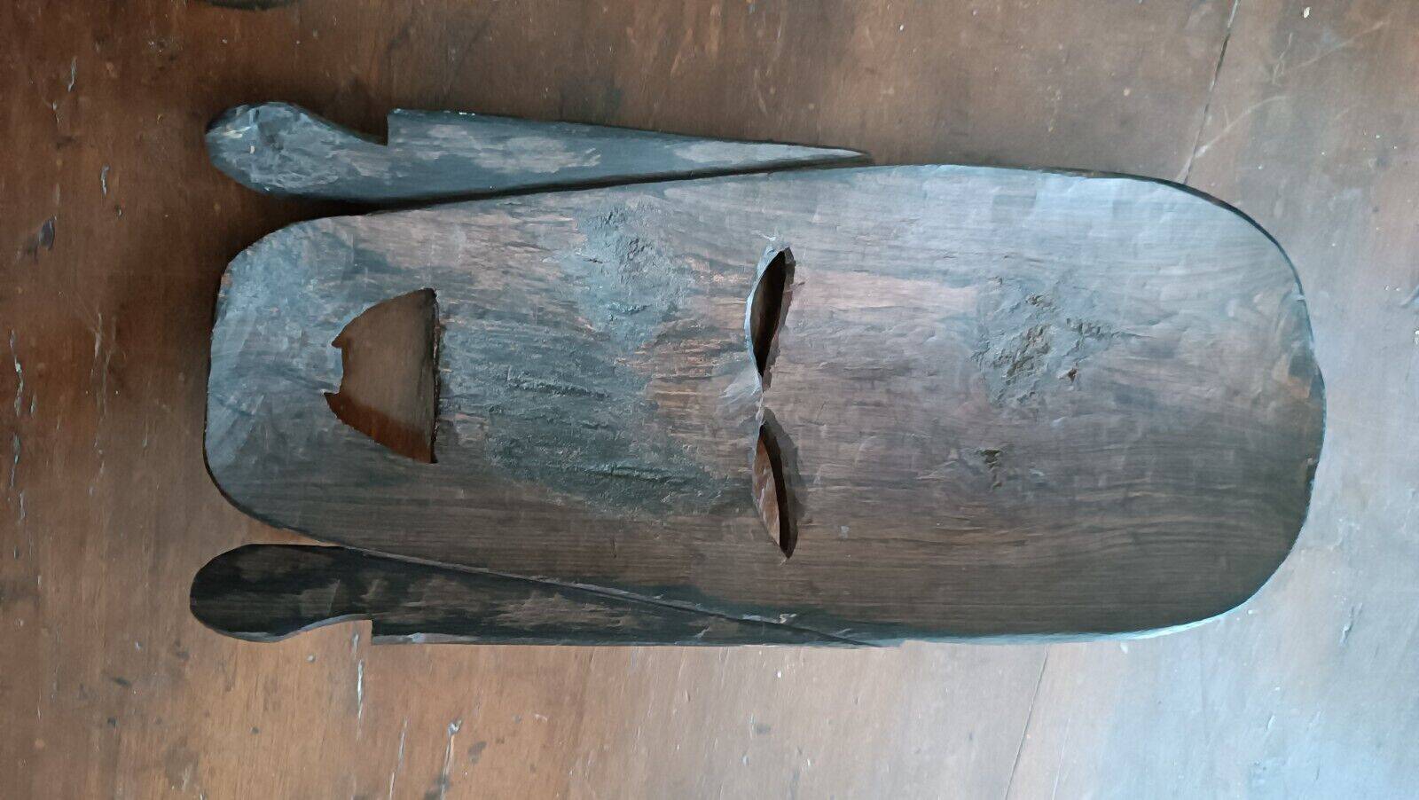 Maschera africana vintage in wood