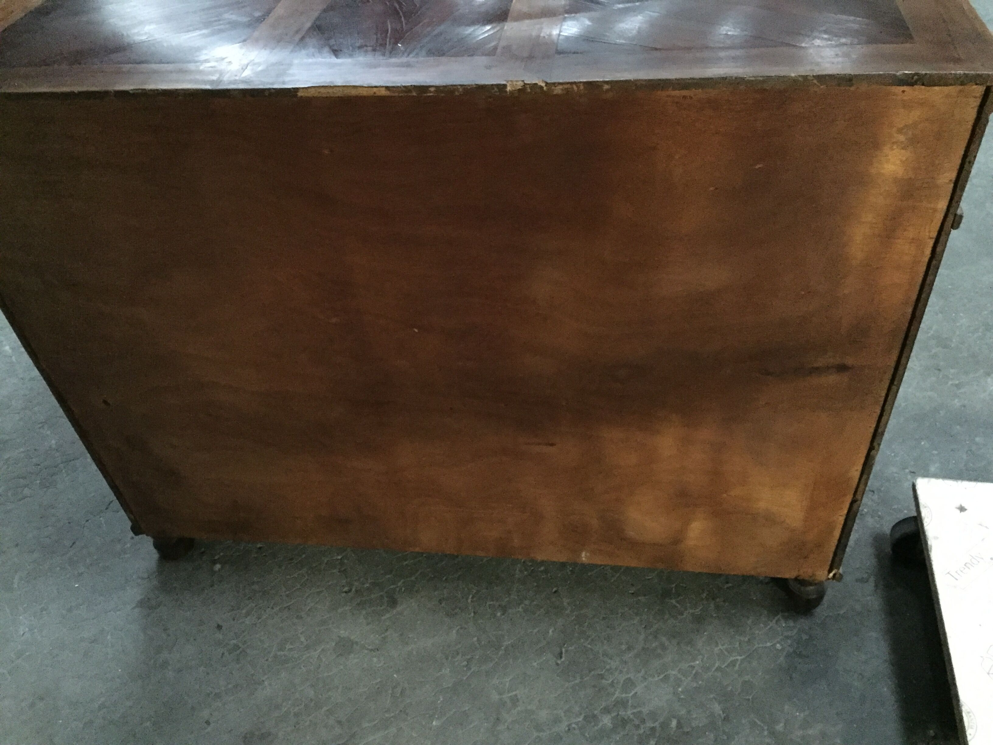 Commode ancienne de style anglais