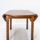 Table ronde pied chapelet