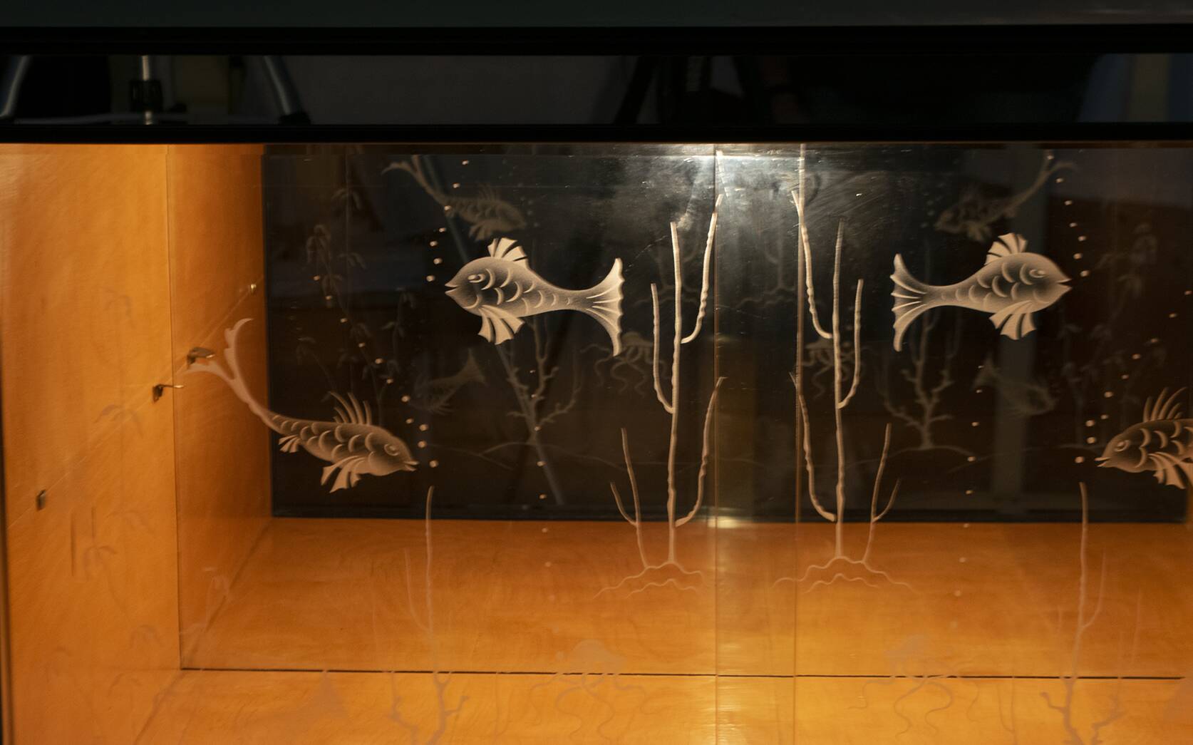 Osvaldo Borsani Mid-Century Modern Italian Walnut and Maple Sideboard, 1950