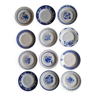 Set of 12 old flat plates