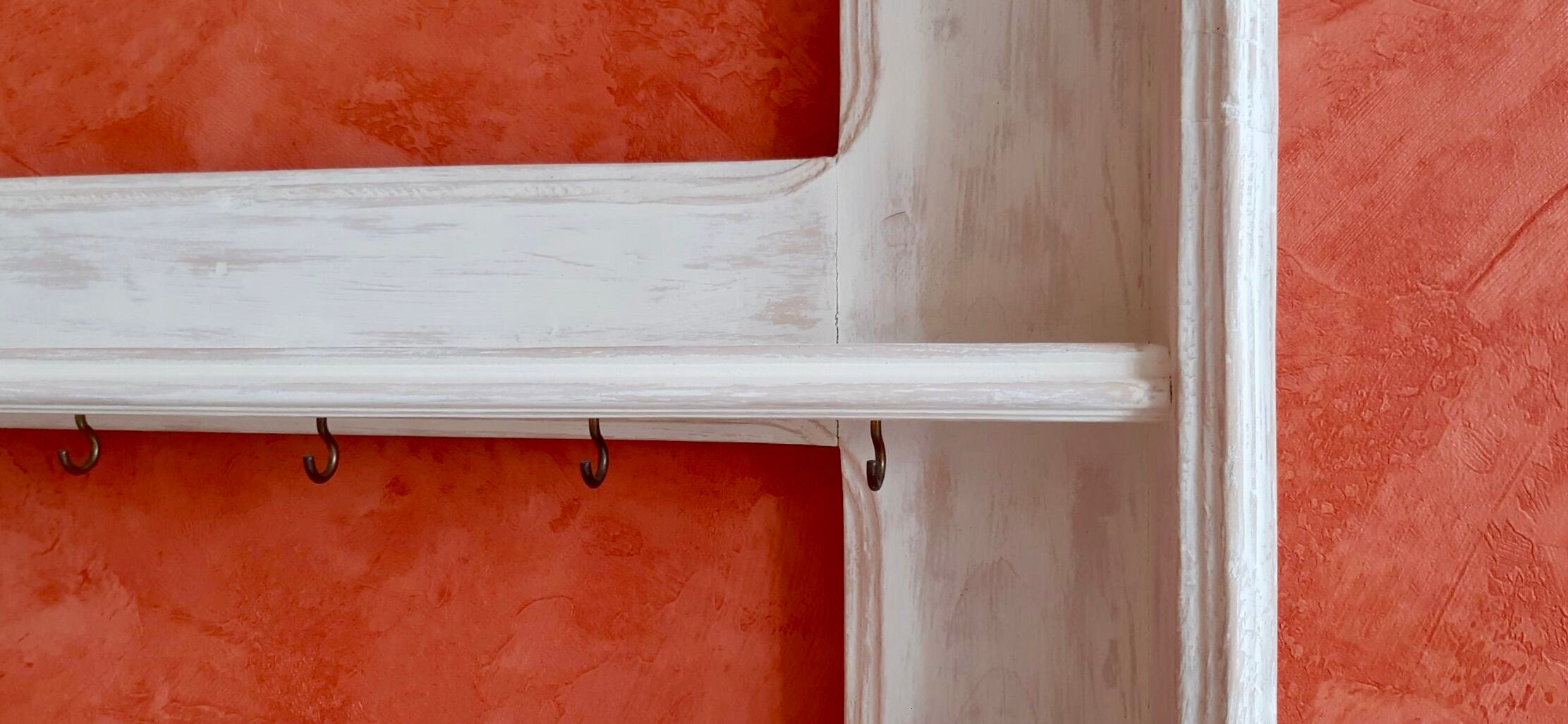 shelf / wall cabinet in wooden sandblasted effect old early twentieth century