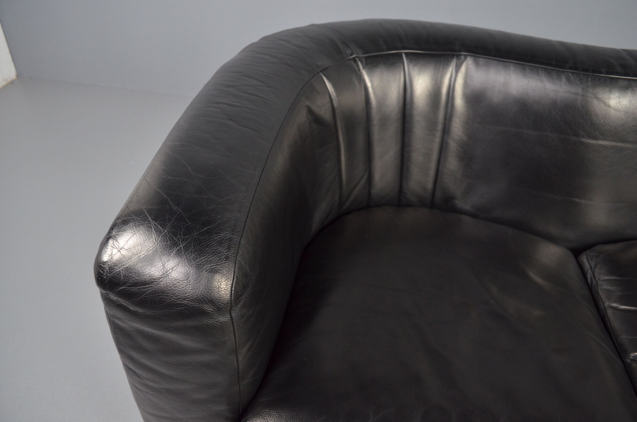 Zanotta 'Onda' 3-seater sofa in black leather