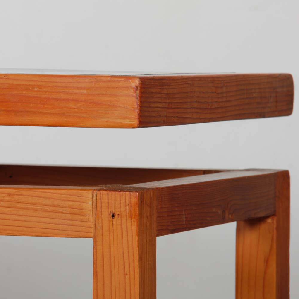 Console en pin dessinée par George Couteau, 1980