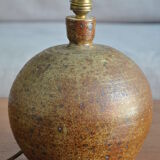 Pied de lampe boule en grès vintage signée
