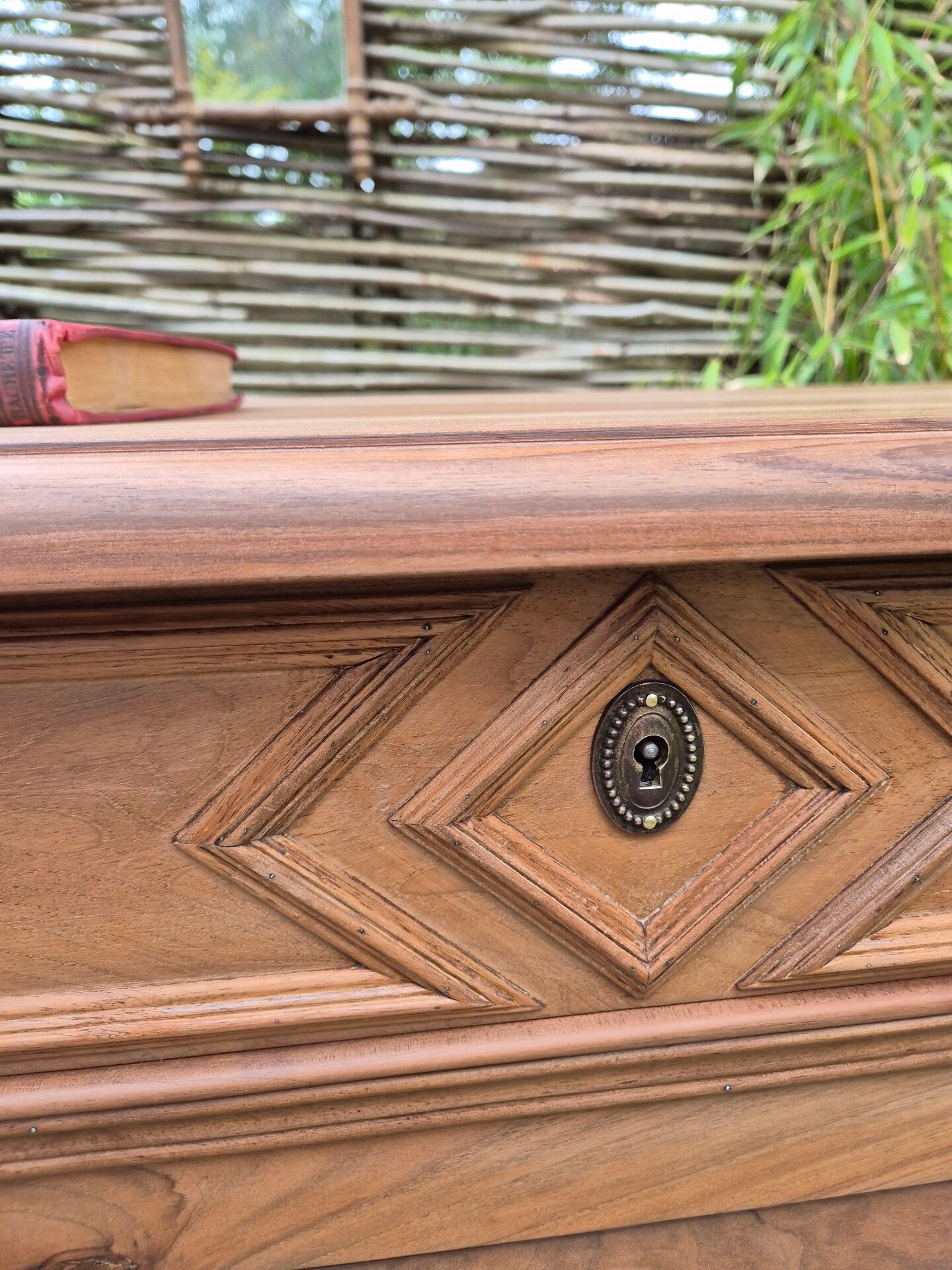 Louis-Philippe chest of drawers in solid walnut