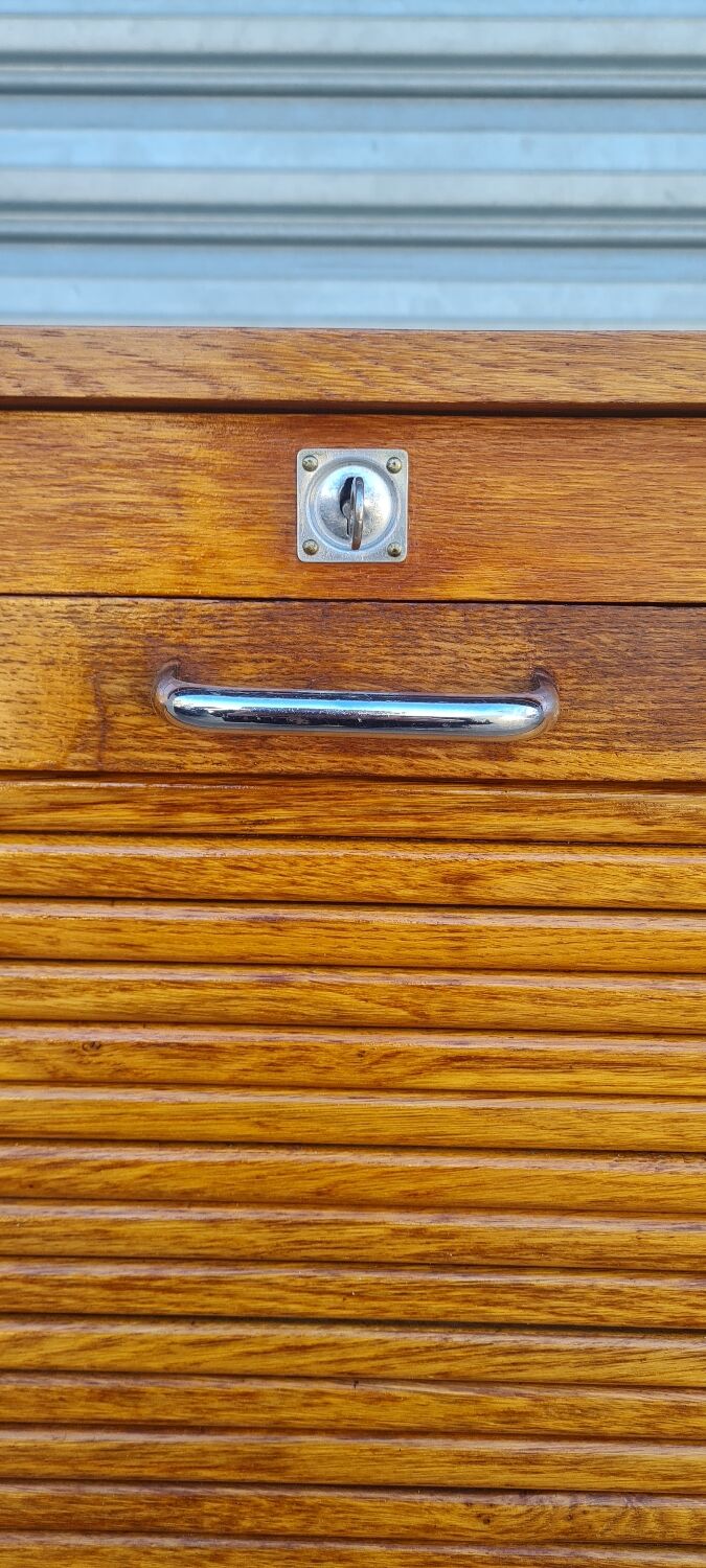 Notary binder cabinet