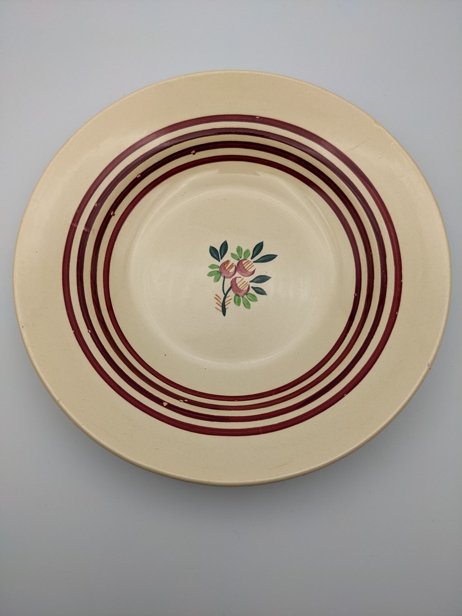 Lot of 6 hollow plates gien france beige color red border flower decoration