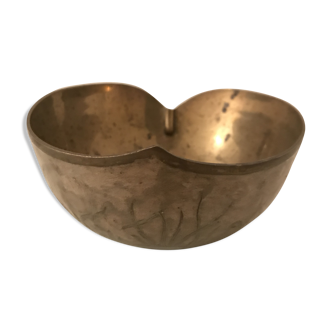Empty enamelled brass pocket