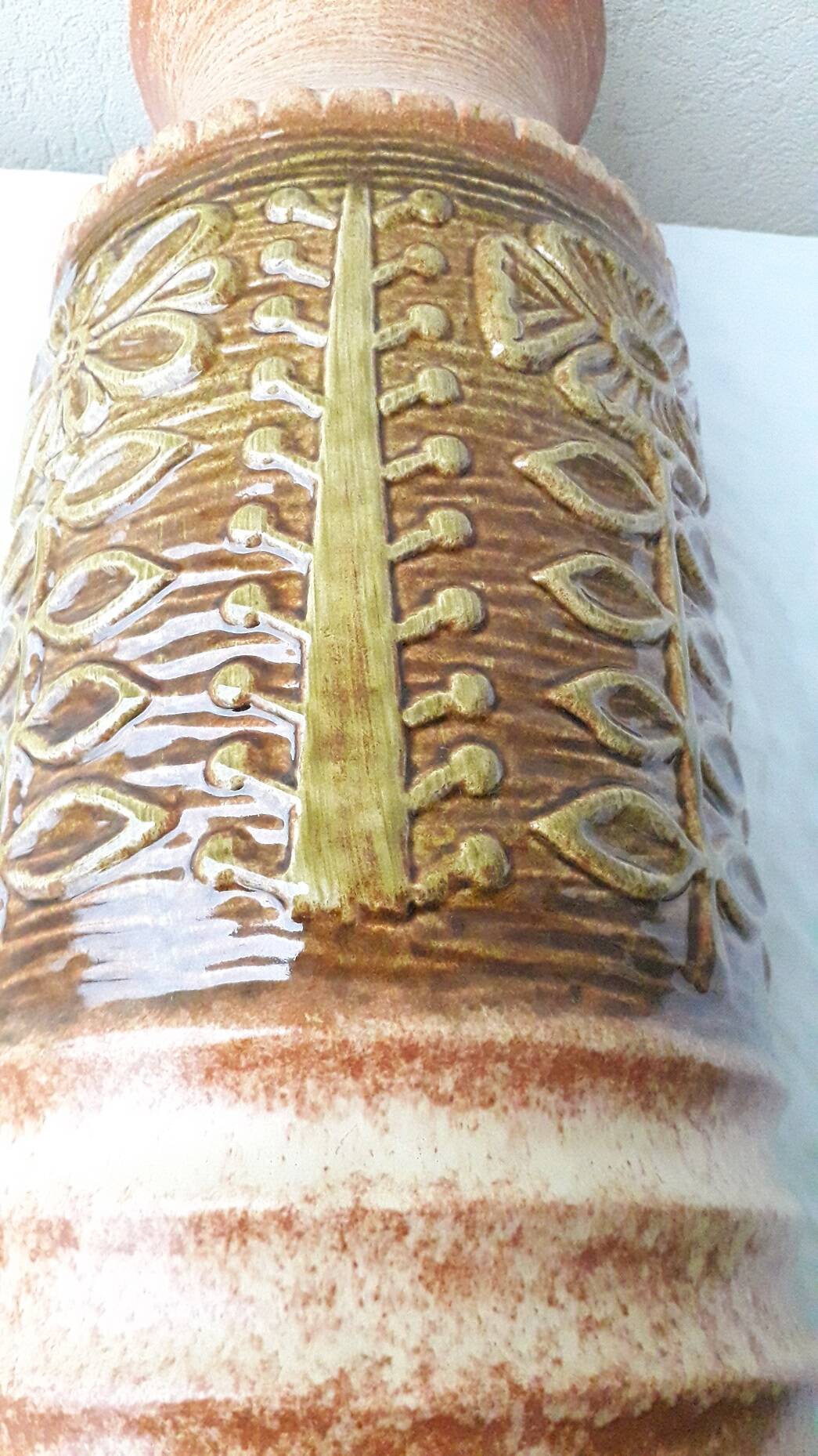 70s vase