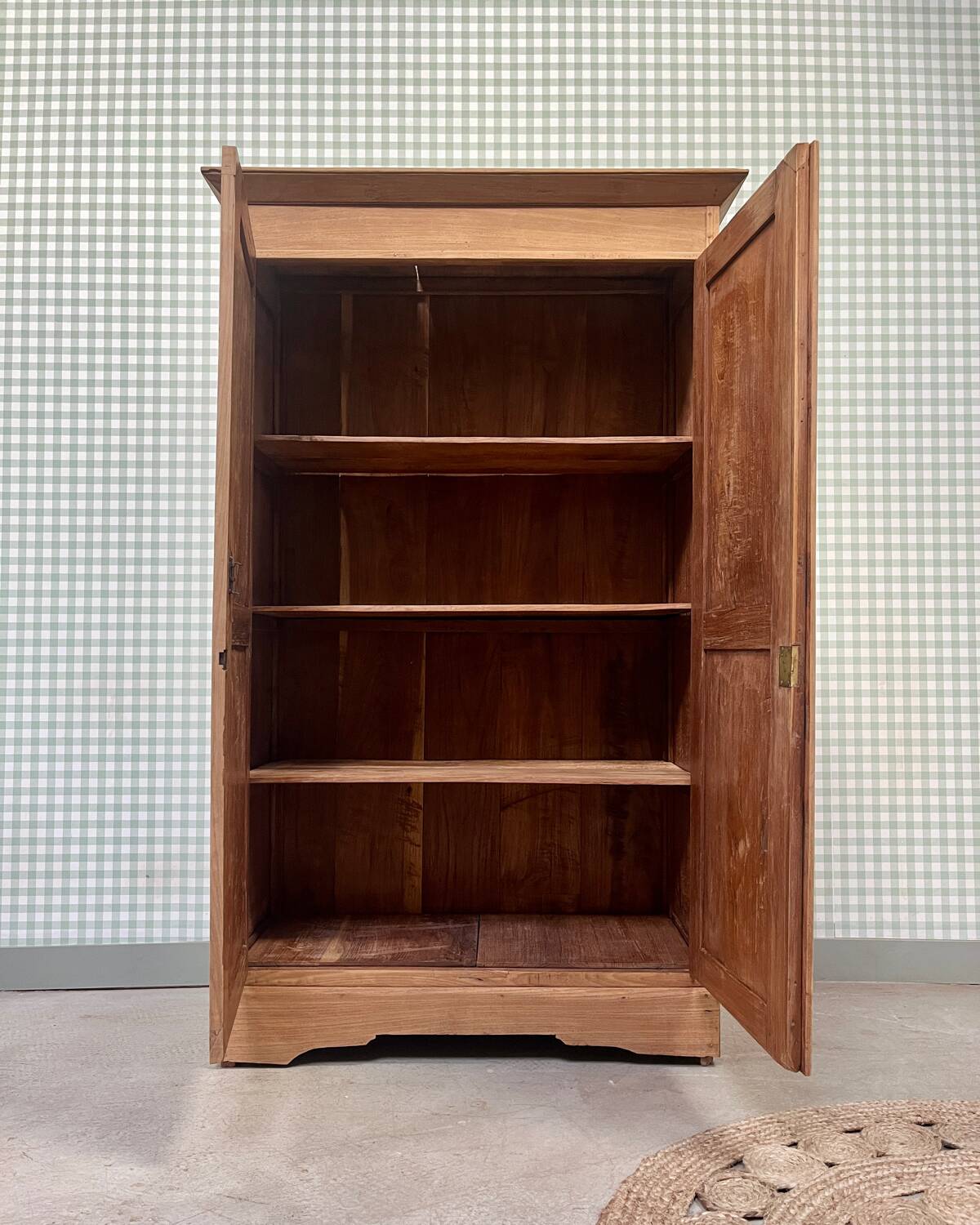 Small cherry wood cabinet (renovated)