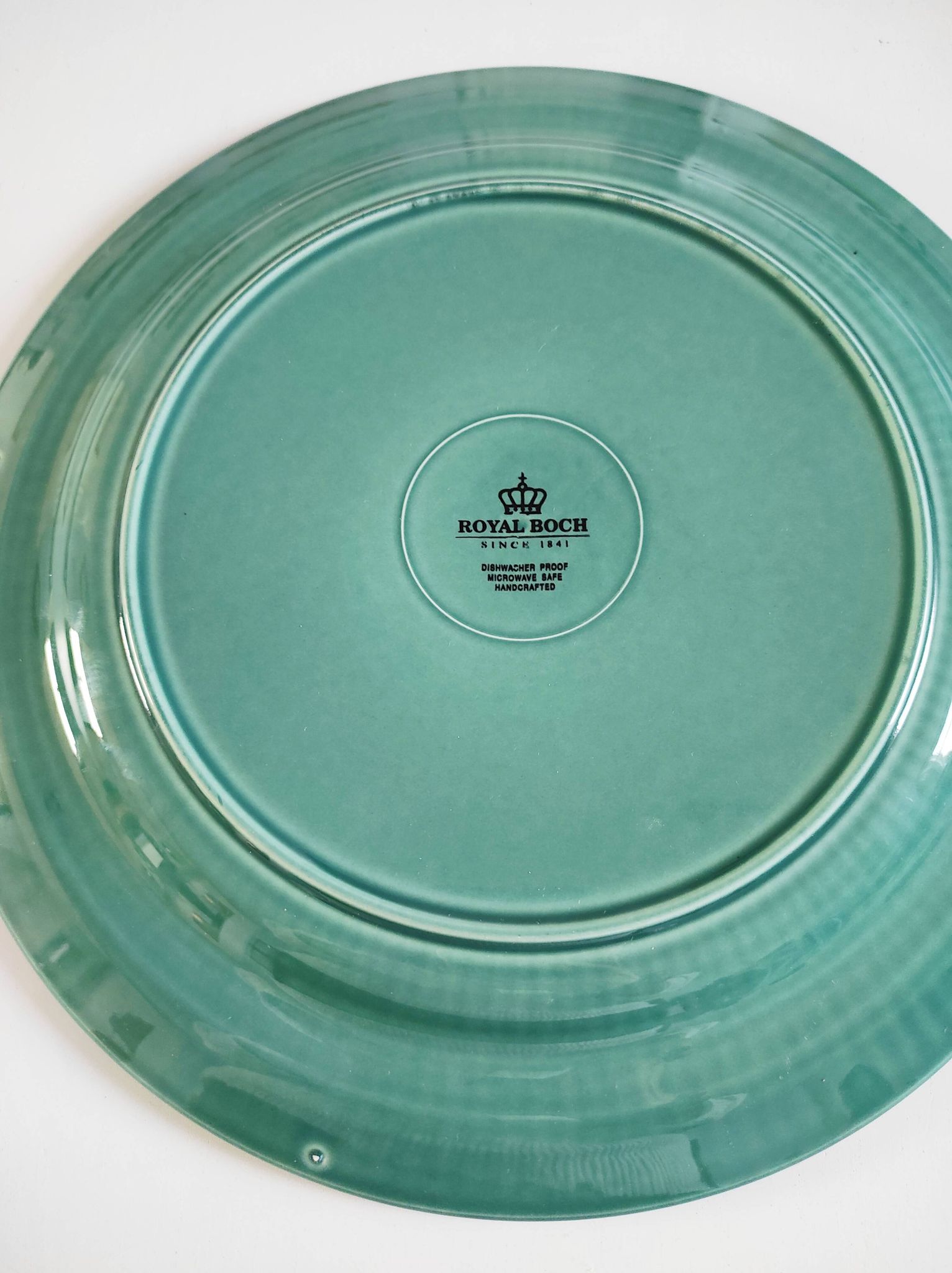 Plat en faïence Royal Boch vert 31 cm