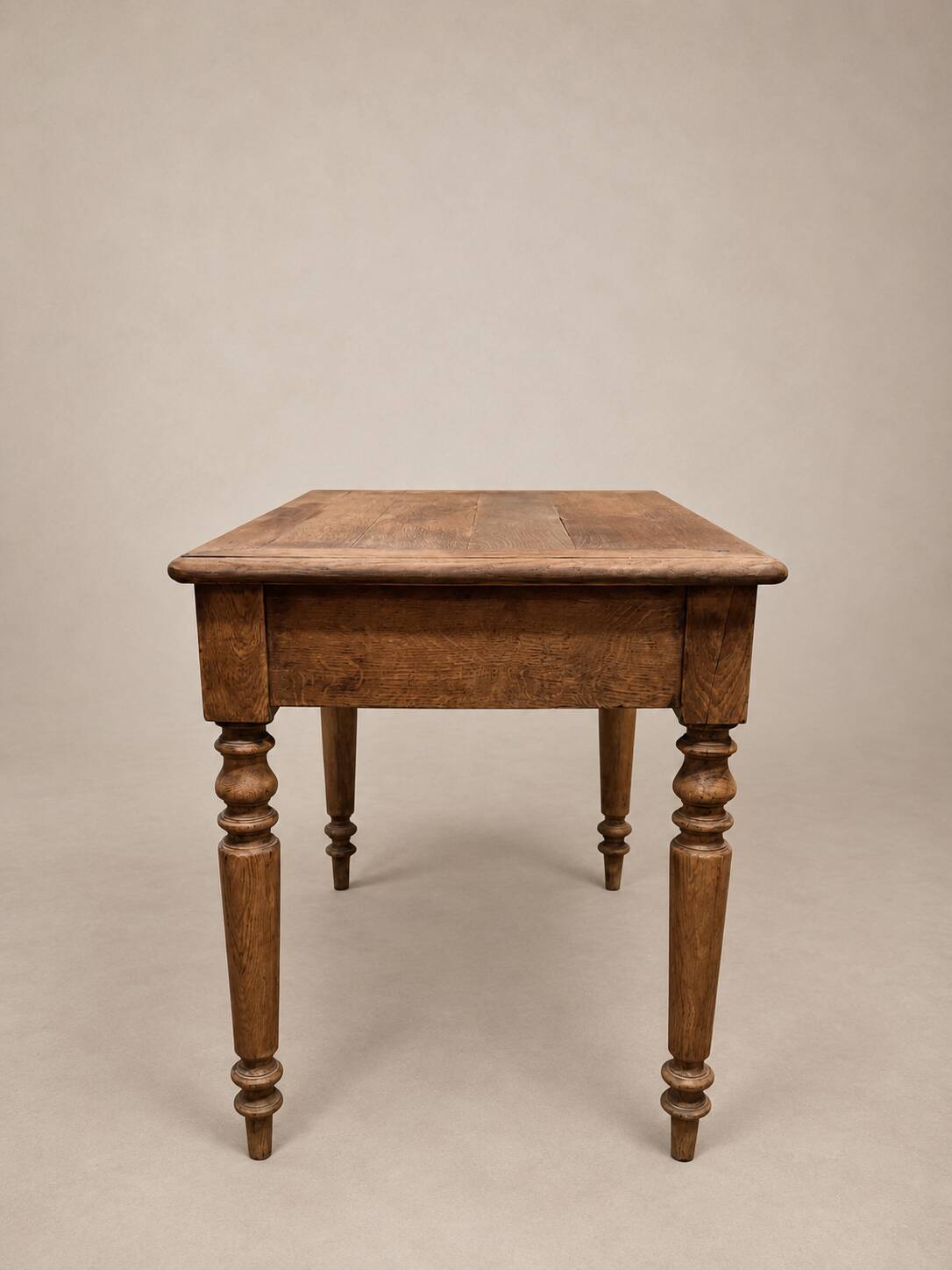 Antique farmhouse table in solid oak – Art Deco handles
