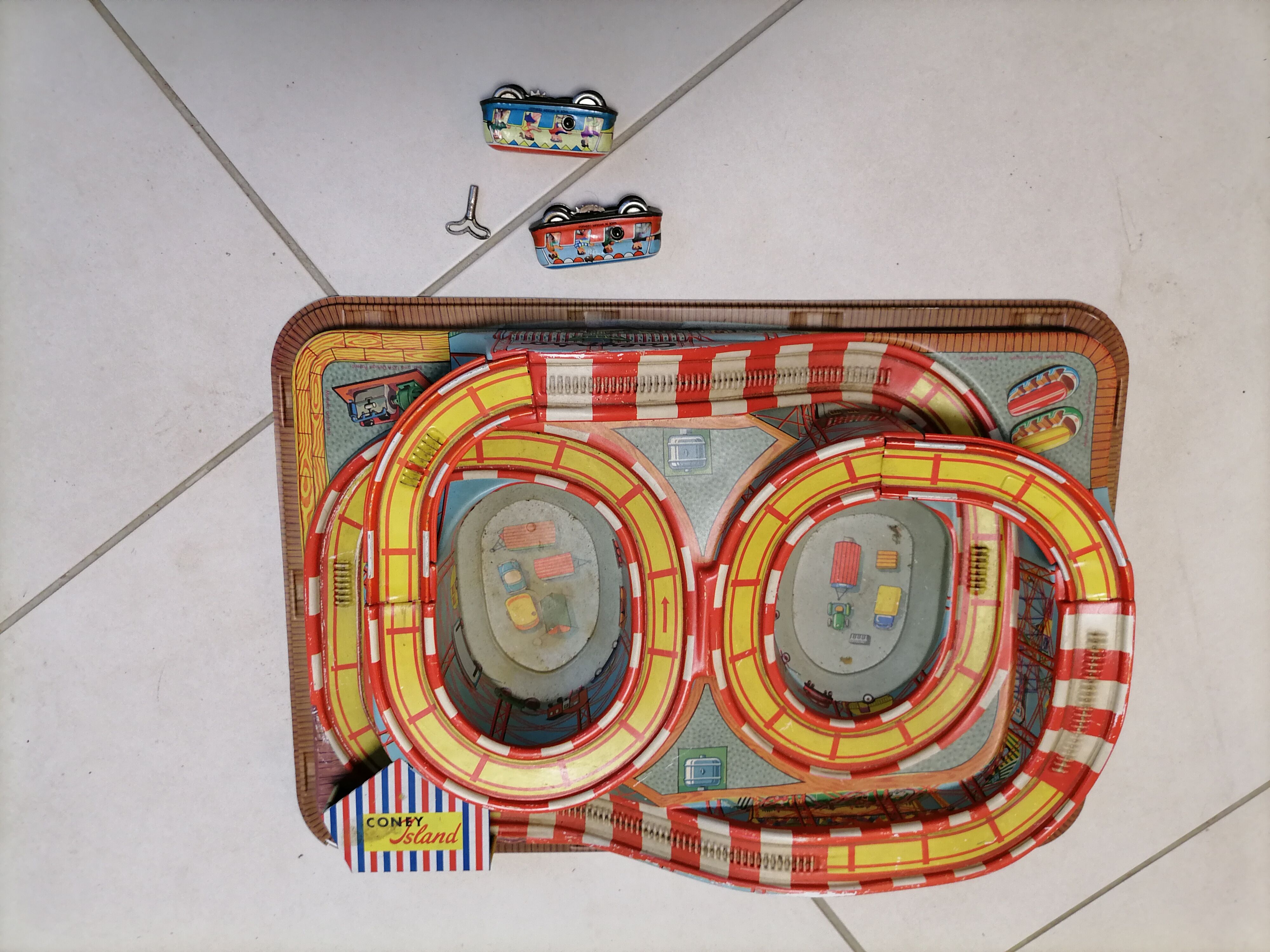 Vintage toy circuit