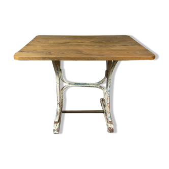 Bistro table