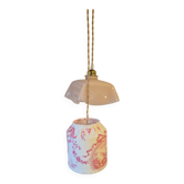 Suspension abat jour en toile de Jouy et opaline drapée rose