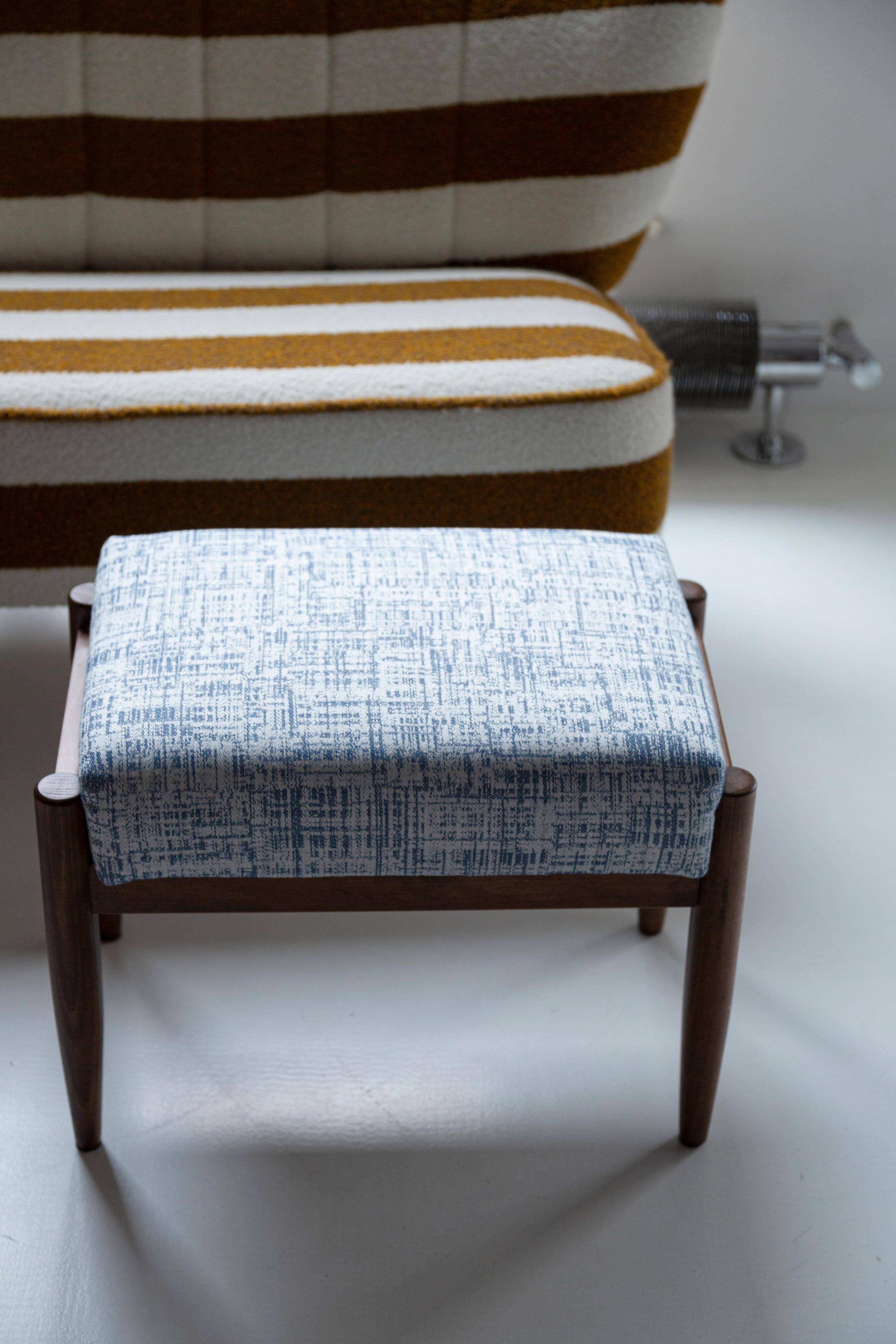 Mid-century vintage stool in white and blue linen, Edmund Homa, Europe, 1960s.