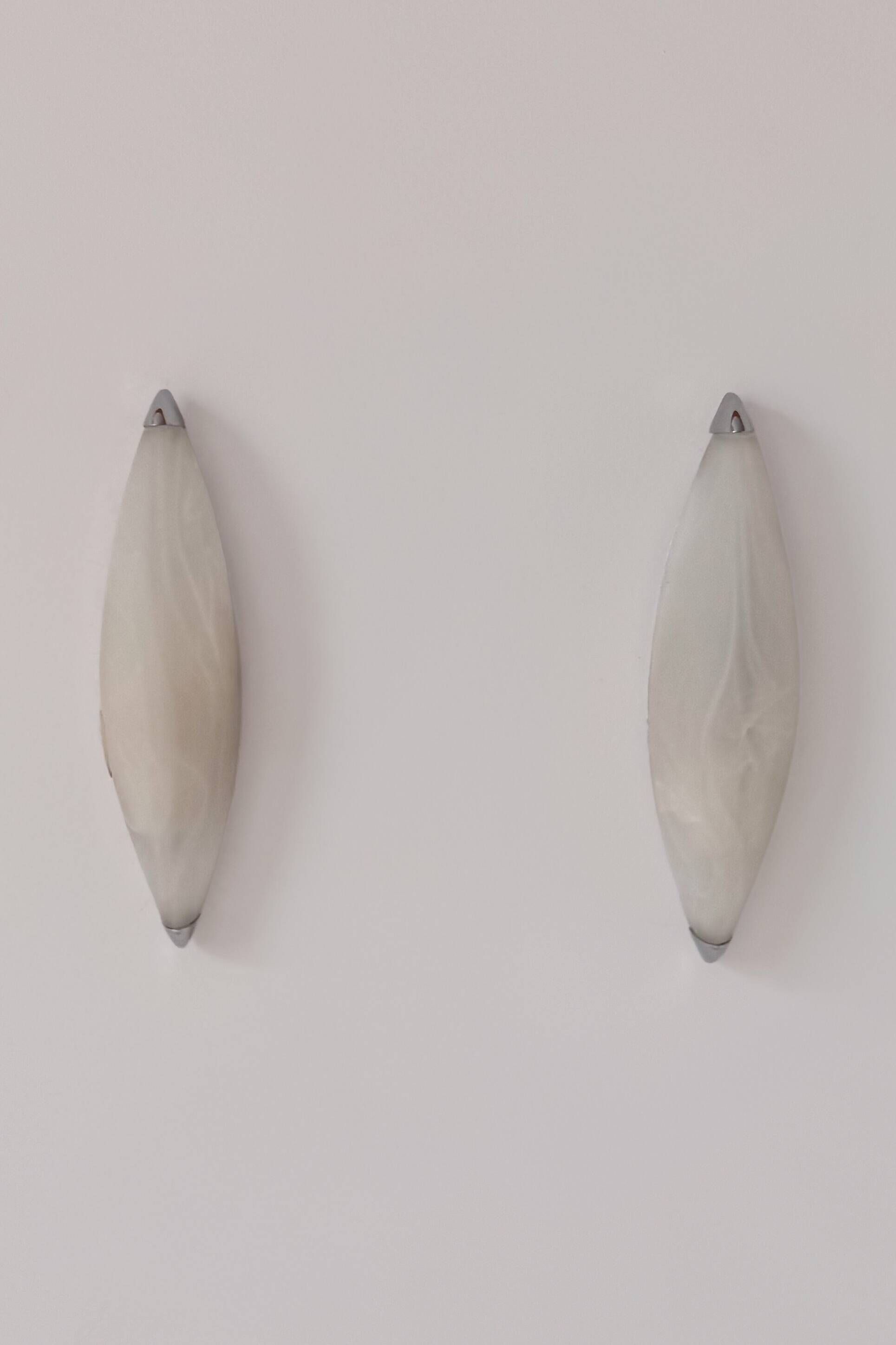 Pair of vintage wall lights in chrome and opaline, France 1990