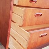 Scandinavian chest of drawers