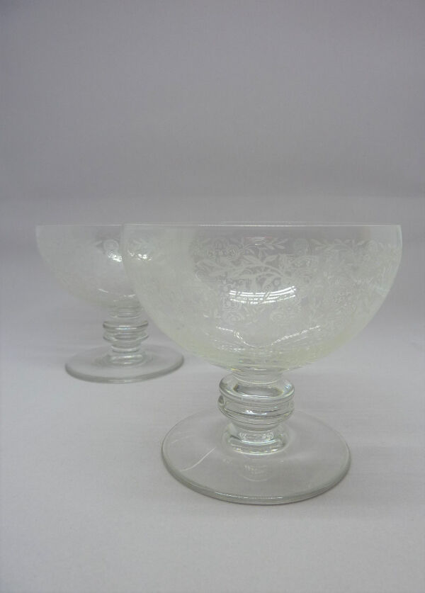 5 coupes à champagne Baccarat France