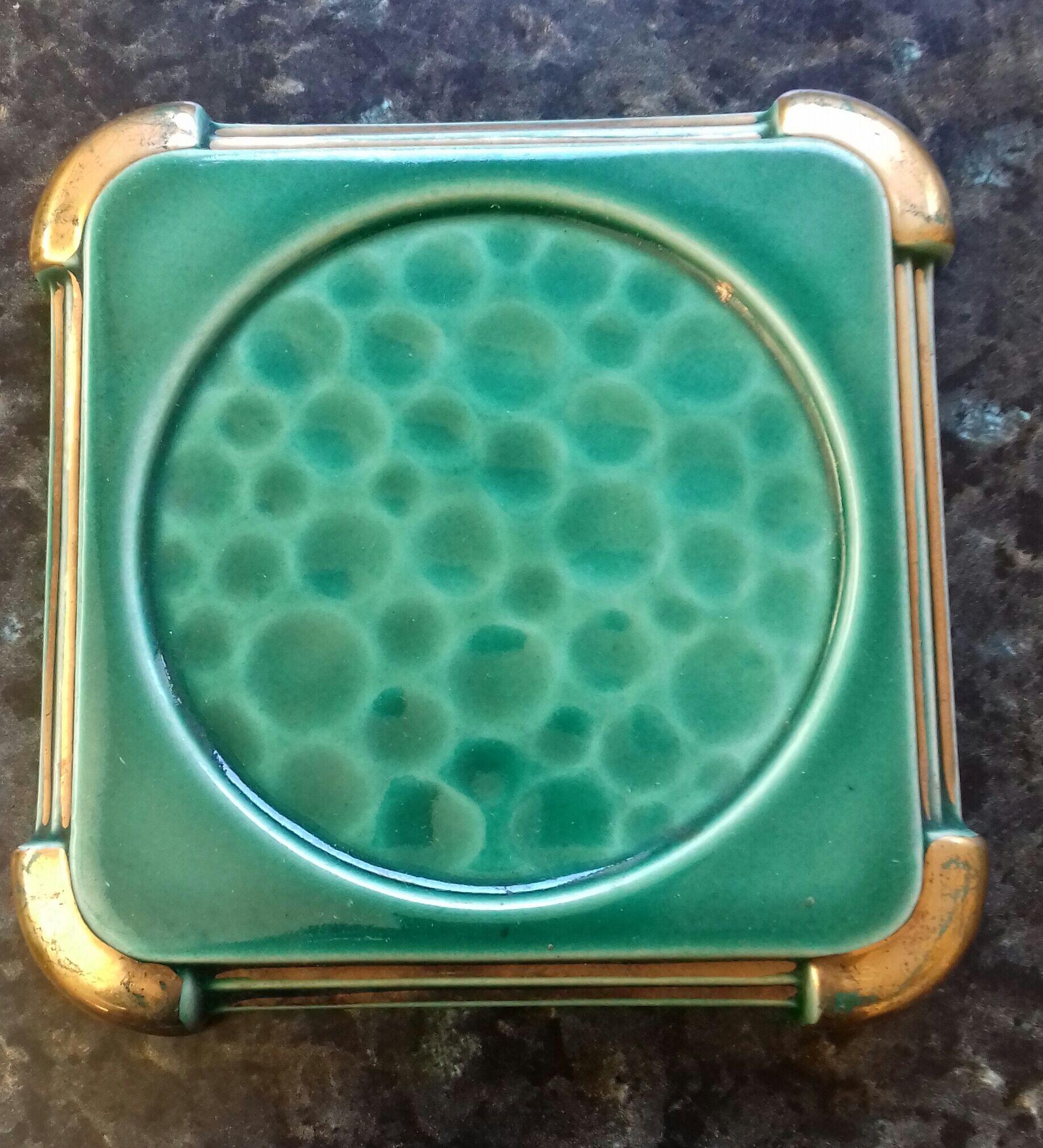 Set of sub-bottles and knife holder